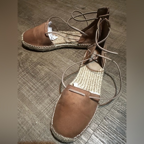 Eileen Fisher Espadrille Lace-up Sandals In Cream Leather Size 8.5 preowned - Picture 1 of 6